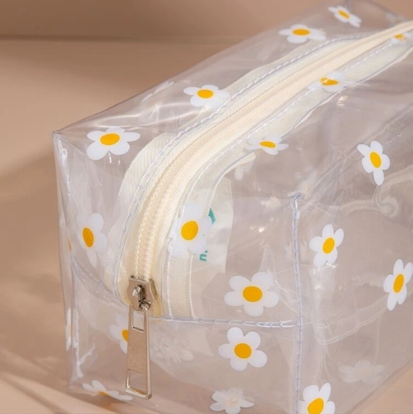 NEW Floral Clear Square Makeup Bag - Picture 3 of 5